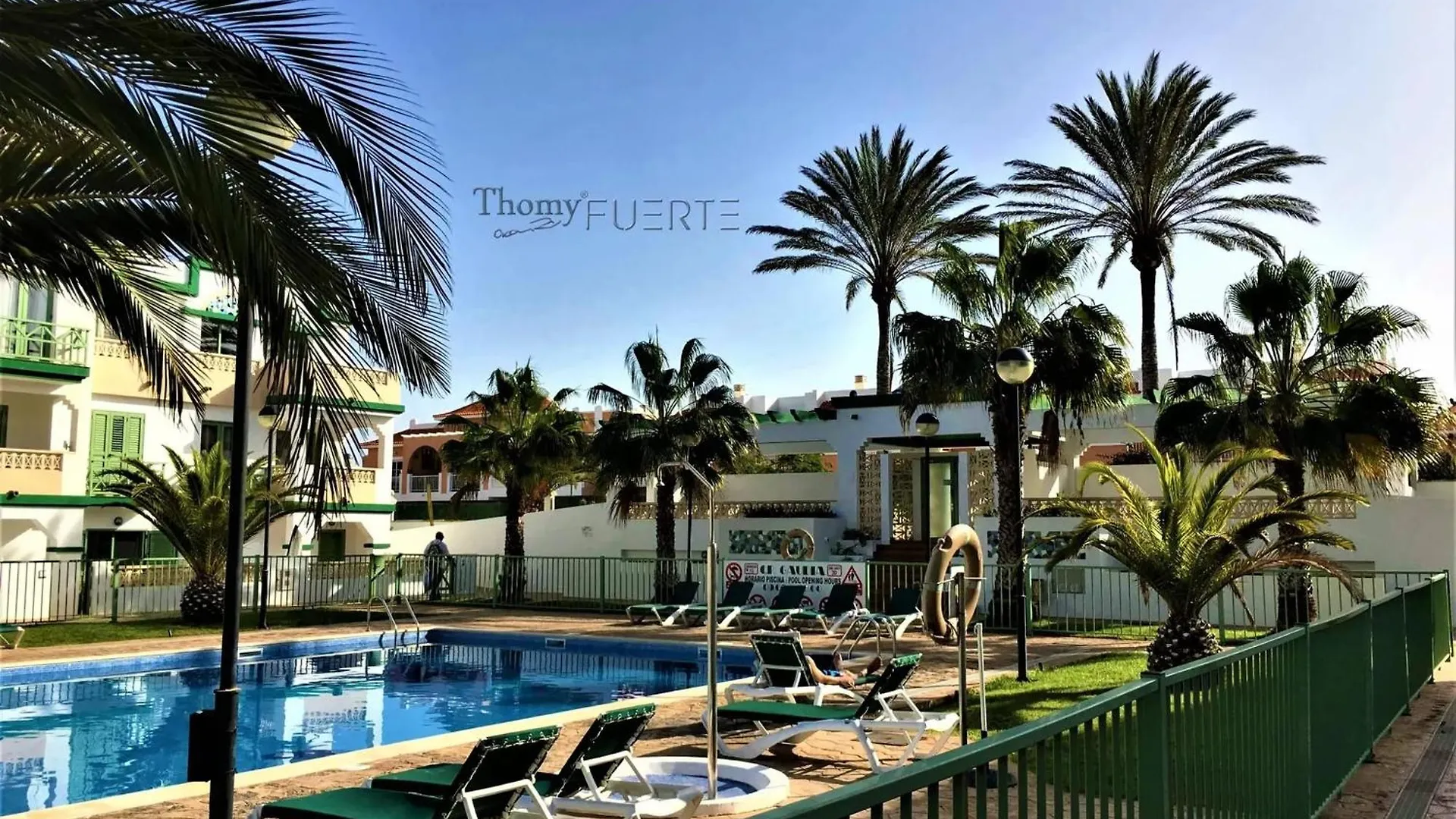Mountain View Retreat: Charming Apartment with Shared Pool Caleta De Fuste